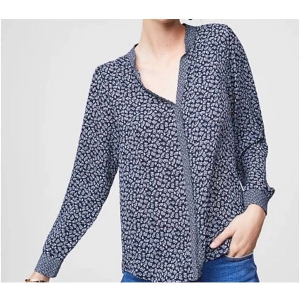 Loft women’s navy blue floral, split neck, blouse size MP